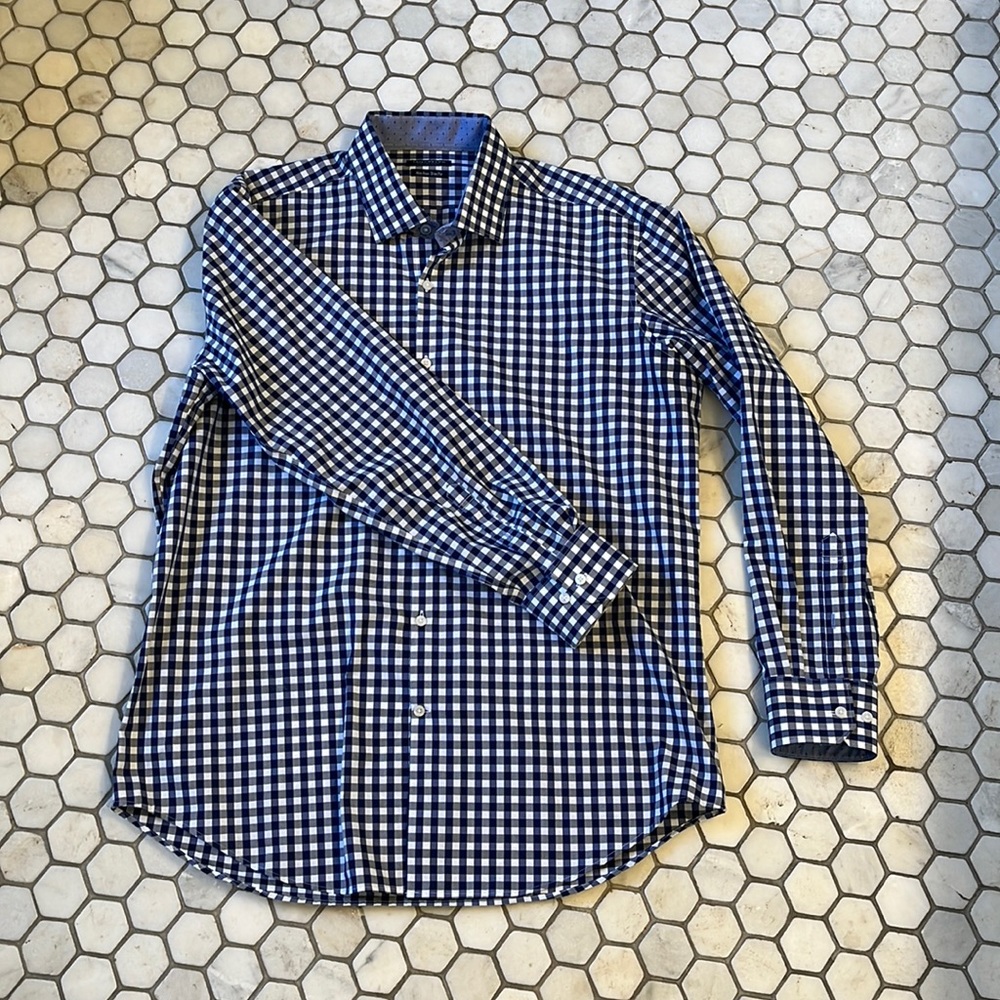 17 Neck / 34/35 Sleeve- Like New. Worn Twice
